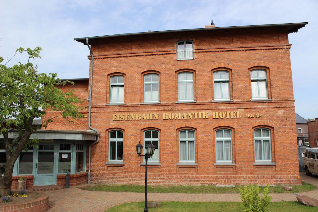 Eisenbahnromantik Hotel Meyenburg  Экстерьер фото