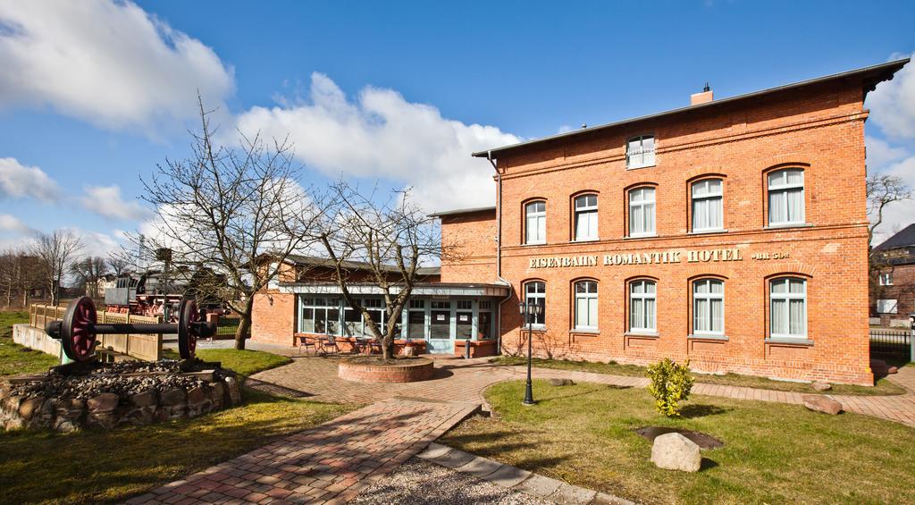 Eisenbahnromantik Hotel Meyenburg  Экстерьер фото